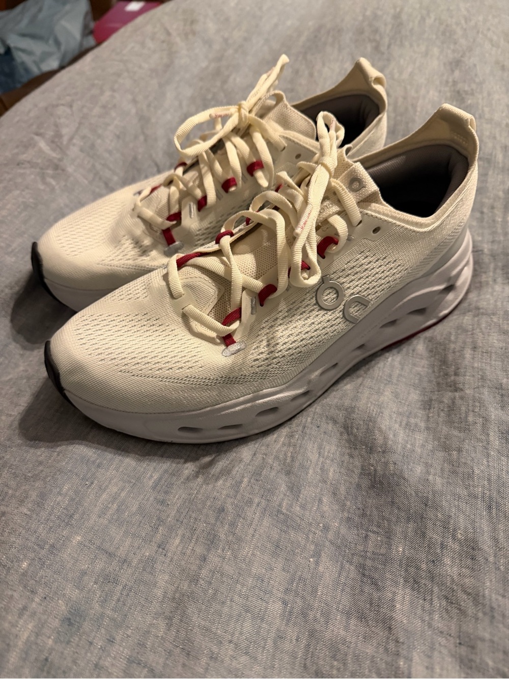 On Cloud Cloudsurfer Max White/Light Blue/Pink - Size 11 - Picture 3 of 8